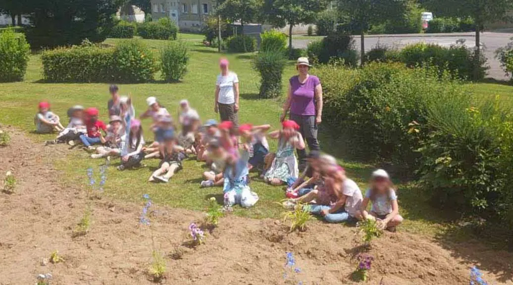 Plantation avec les écoles
